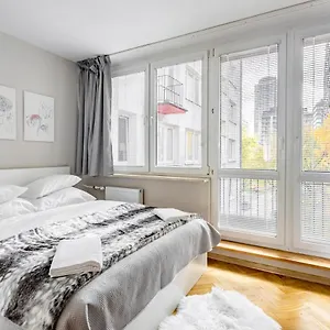 Apartament P&o Krochmalna Ii, Warszawa